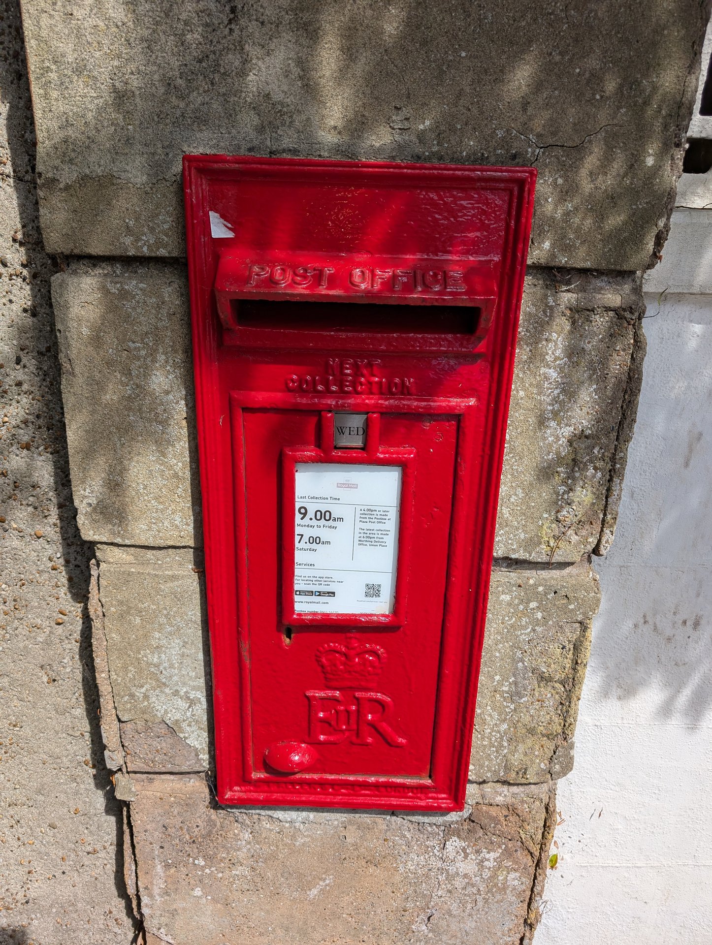 Postbox: Heene Road, Worthing, Worthing, West Sussex