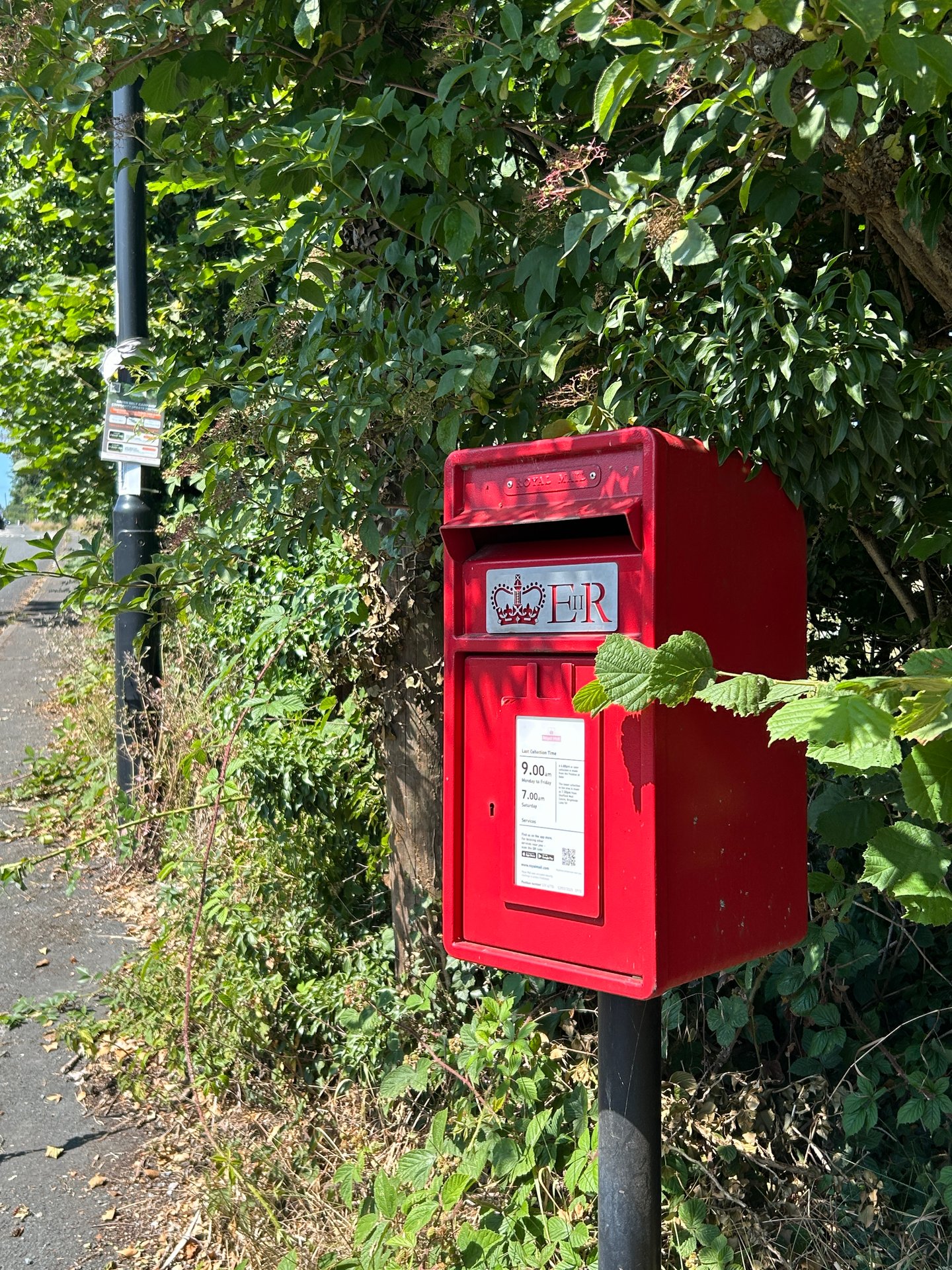 Postbox: Wheel Lane, Ecclesfield, Sheffield, South Yorkshire