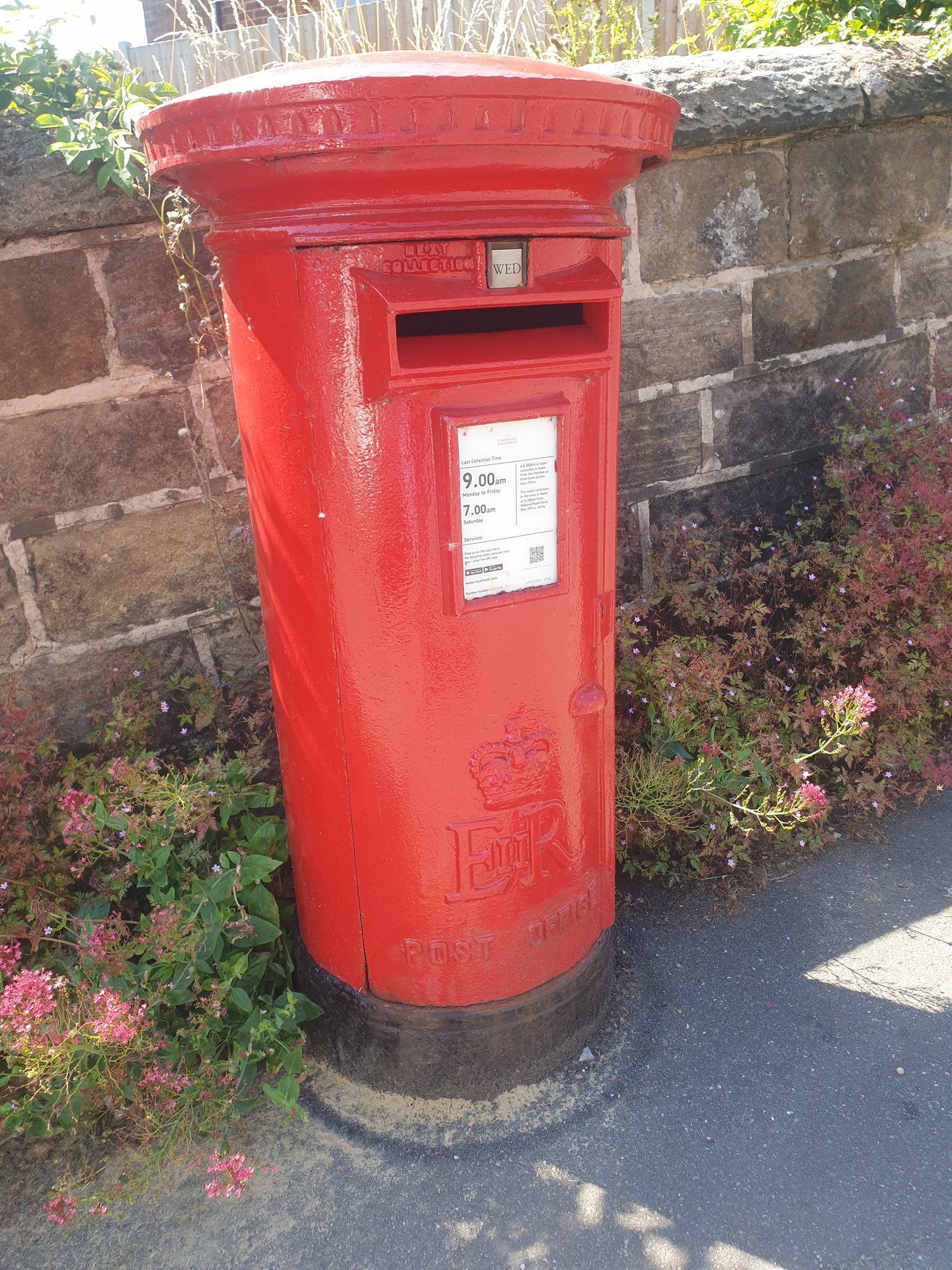 Postbox: Mile Ash Lane, Derby, Derby, Derby
