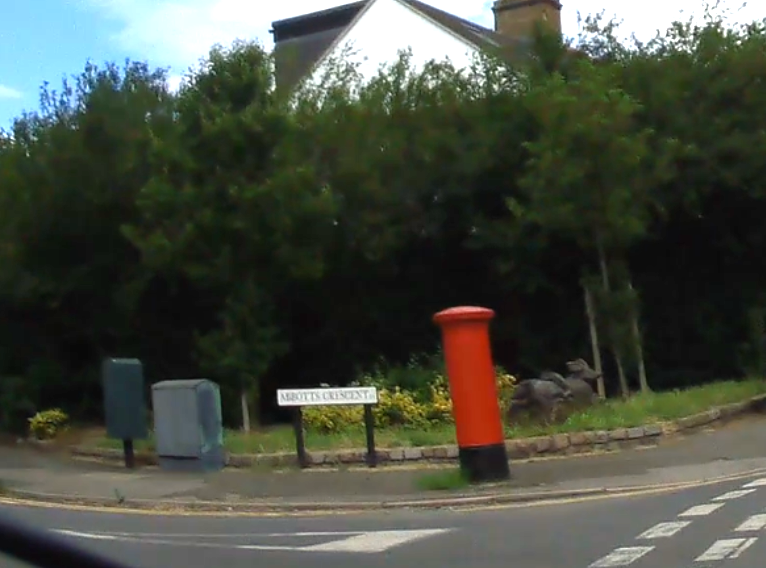 Postbox: Abbotts Crescent, Highams Park