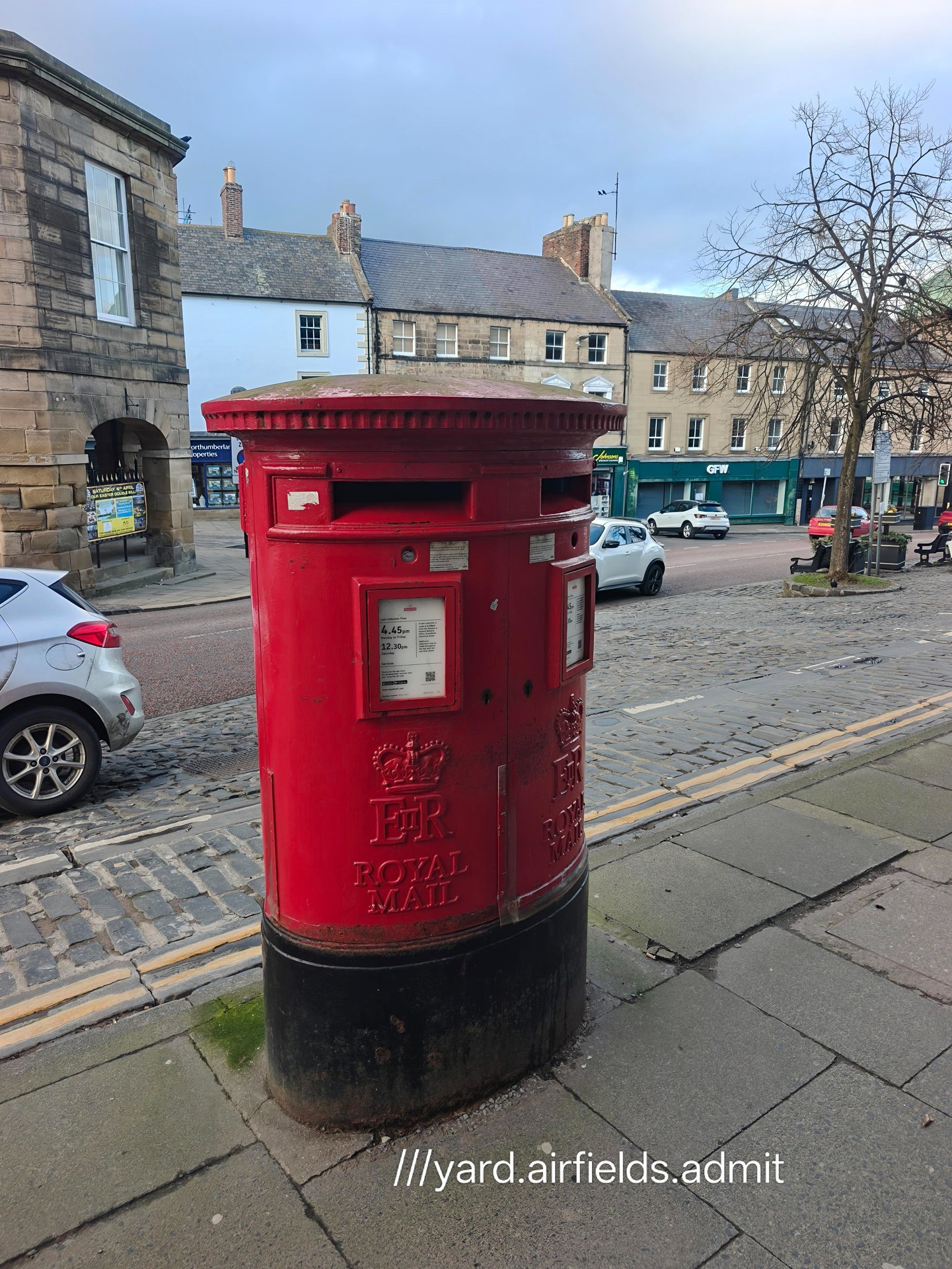 Postbox: Market Street, Alnwick