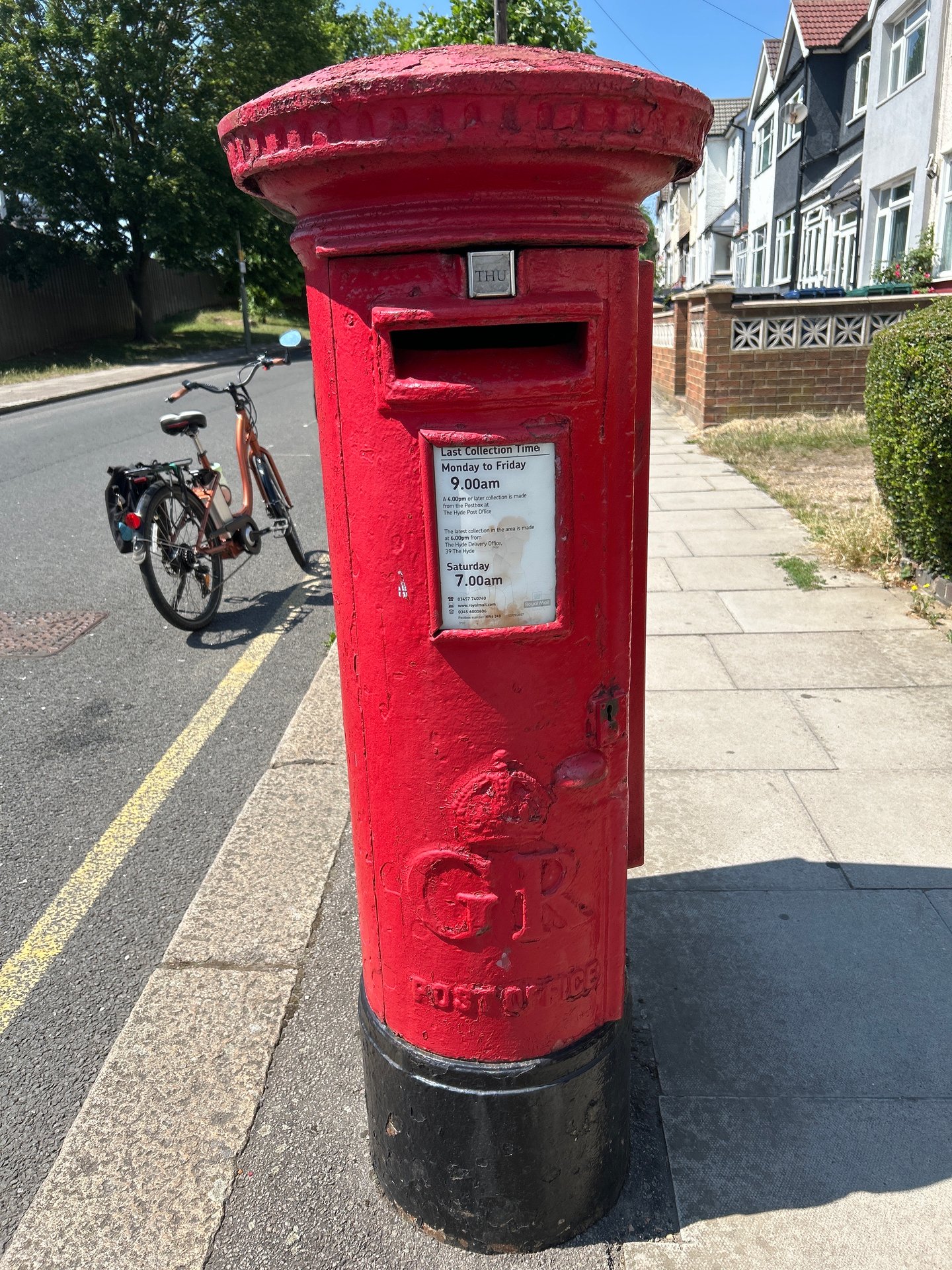 Postbox: Dallas Road, Hendon, Greater London