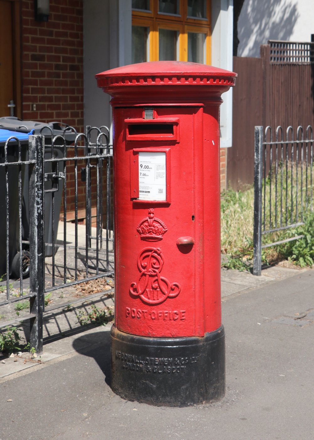 Postbox: Church Road, Addlestone, Addlestone, Surrey